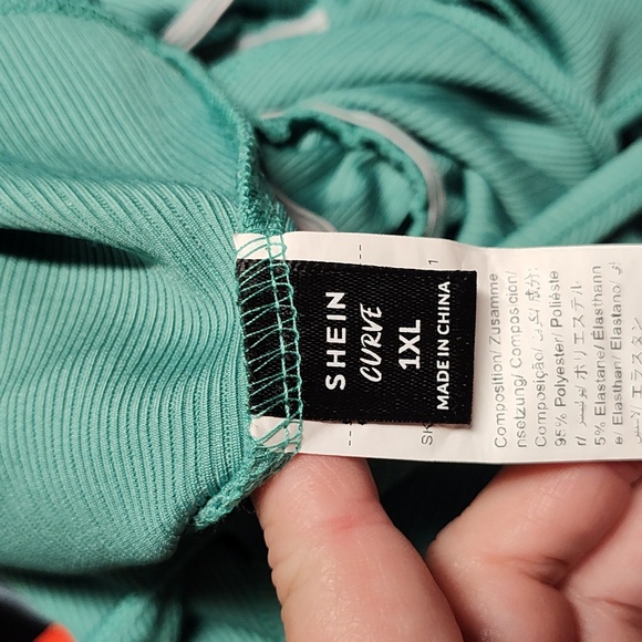 Shein Curve Green Tank - Picture 4 of 4